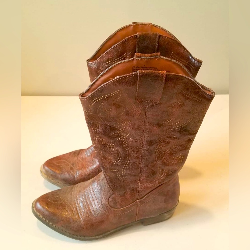 Brown Kids Cowboy boots, Youth Size 4